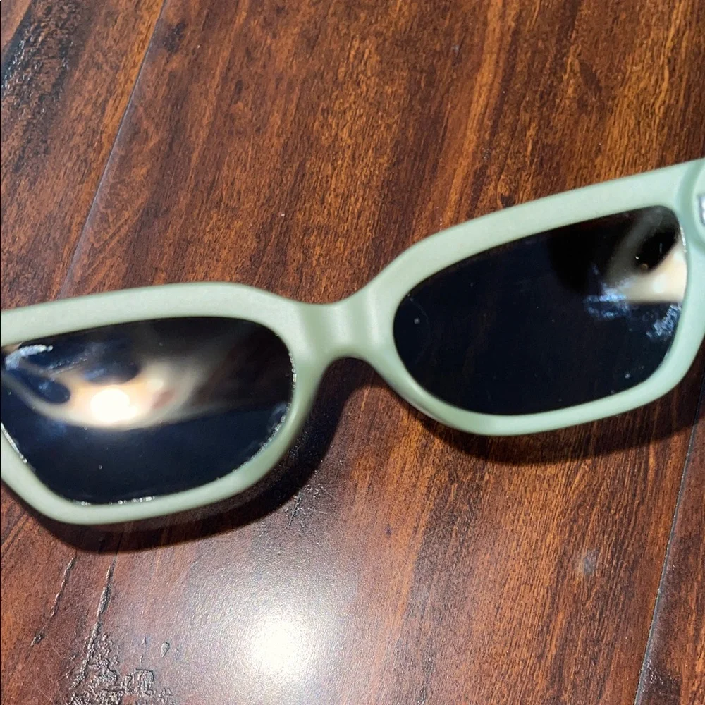 Women's LES Do Makeup Dime Sunglasses